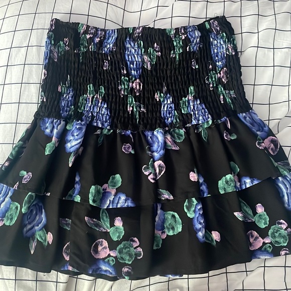 flower skirt - Picture 1 of 2